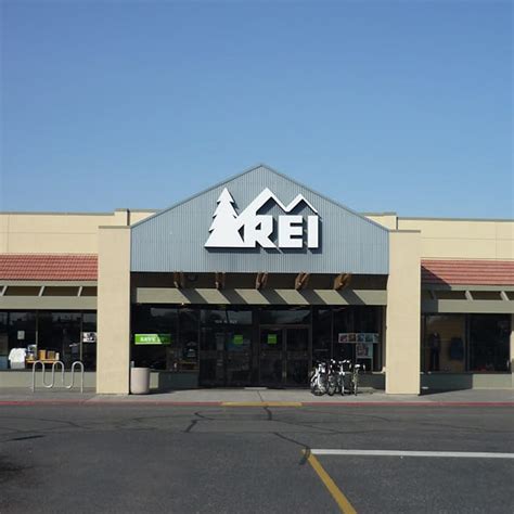 Rei kennewick - REI Kennewick has a full-service in-store bike shop for those who love to adventure on two wheels (Or want to learn. Beginners welcome!). Our expert technicians offer a …